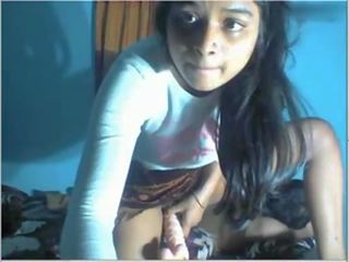 Bangla Hoot oversexed girl Brother Sleeping - IndianSexMms.co