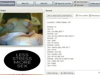 Chatroulette 107 - madura quiere jugar pero alguien llega..lol