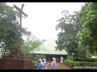 রচনা ক্লিপ মধ্যে ঐ convent