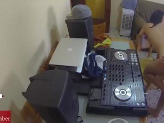 Dj sikiş and scratching in the chair with a hidden kamera spying my ajaýyp gf