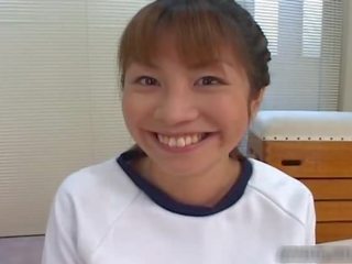 Flirty Japanese babe Sucking Her Doktors