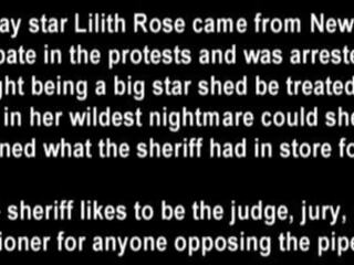 Terkenal broadway protester terpaksa kepada jalur & mendapat diseksa oleh morton county sheriffs jabatan hanya &commat;captivecliniccom