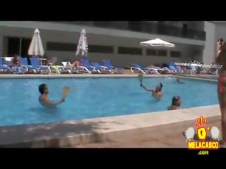 LOCURAS EN UNA PISCINA PÚBLICA 2º MELACASCO.COM