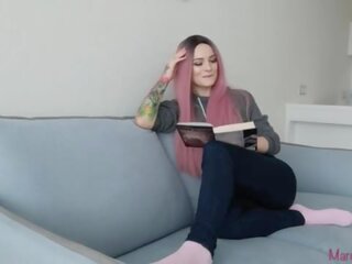 Gefickt mieze im eng jeans und samenerguss für muschi